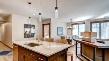 Condo (Luxury 3 Bedroom Breckenridge Vacatio) | Exterior