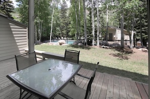 Condo (Luxury One Bedroom Condo in Cascade V) | Exterior