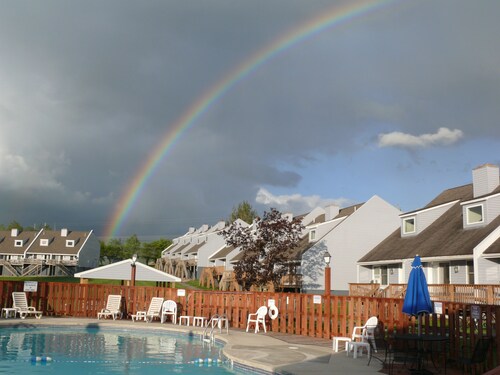 Land of Canaan Vacation Resort - Family Friendly in the heart of Canaan Valley!