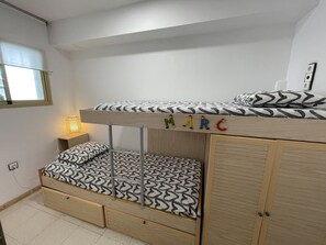 2 habitaciones, wifi gratis y ropa de cama