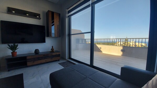 Smart TV, video library