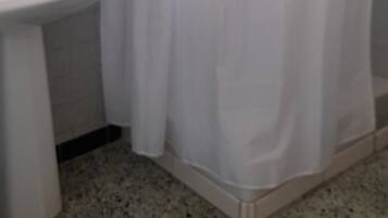 Douche, bidet