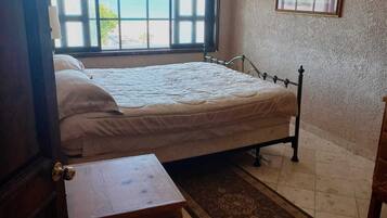 Condo panorámico | 1 habitación, wifi gratis y ropa de cama