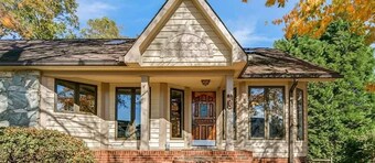Family Lake Retreat with Bar & Game-room