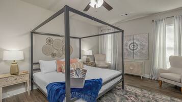 4 bedrooms, desk, iron/ironing board, travel crib