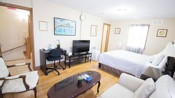 Superior Room | Minibar, laptop workspace, free WiFi, bed sheets