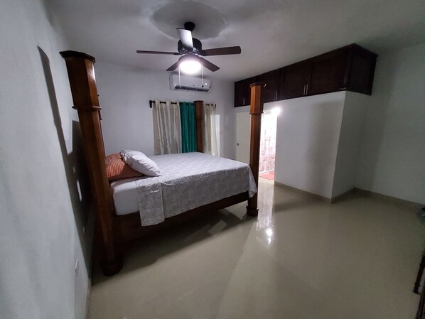 1 多间卧室、客房内保险箱、熨斗/熨衣板、WiFi