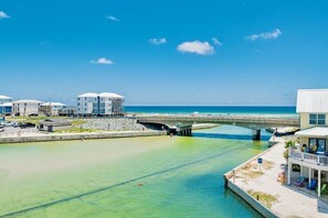 On the beach - Waterfront Home - 7BR - Sleeps up to 20 - Overlooks Gulf/ Lagoon | Private Pool (Gulf Shores)
