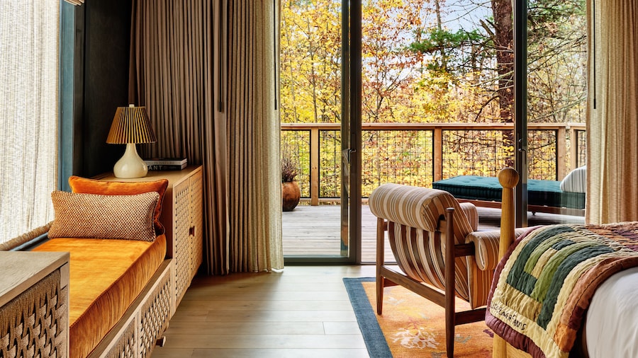 Wildflower Farms, Auberge Collection