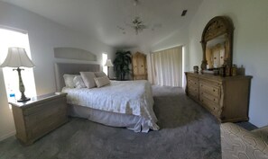 3 habitaciones, escritorio, wifi gratis y ropa de cama 