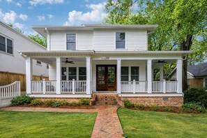 Exterior detail - Premier Atlanta Escape near Ponce & BeltLine (Atlanta)