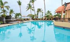 Piscine extérieure, piscine chauffée