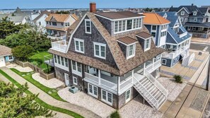 Exterior - 7 Bedroom 4.5 bath Single Family Home (Seaside Park)