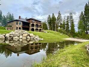 Exterior - Riverfront home with indoor pool, pond, and the comforts of a first class resort (Hamilton)