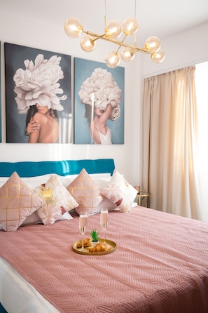 1 bedroom, desk, iron/ironing board, free WiFi