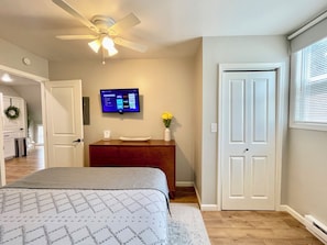 1 bedroom, desk, iron/ironing board, free WiFi