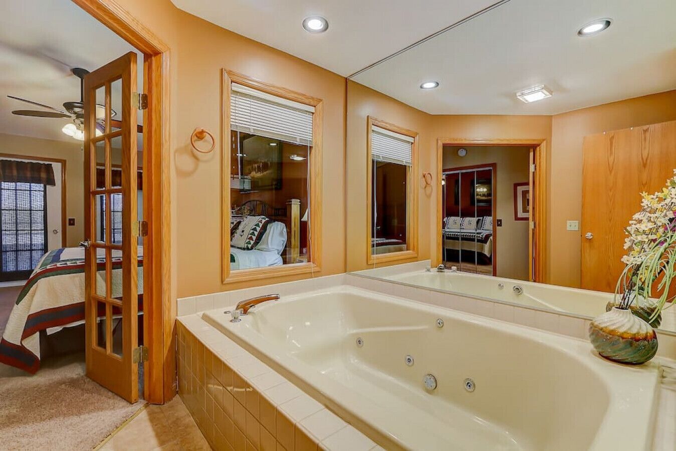 2 habitaciones, tabla de planchar con plancha y wifi gratis 