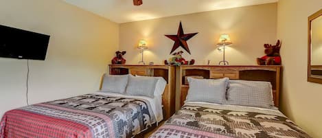 2 chambres, fer et planche à repasser, Wi-Fi gratuit, draps fournis