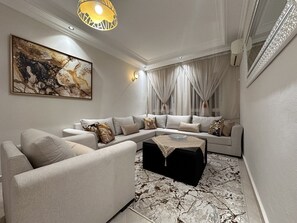 TV - Lovely and clean Apartment (TANGER)