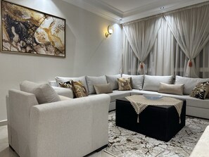 TV - Lovely and clean Apartment (TANGER)