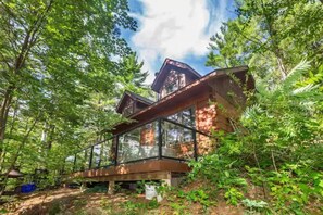 Exterior - Privacy in the Pines with Hot Tub (Torrance)