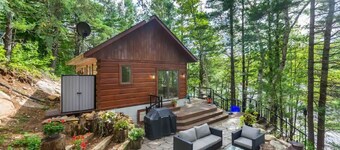 Privacy in the Pines with Hot Tub