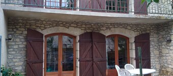 Maison Rénovée Dans Village Gersois