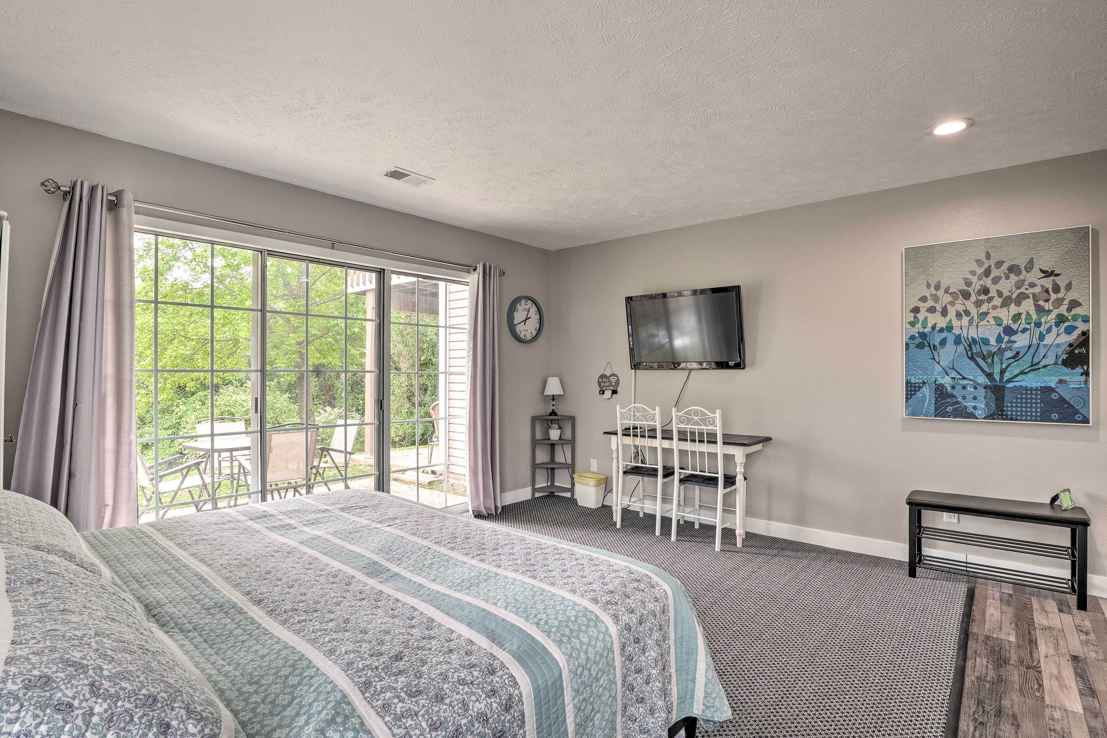 Pet-Friendly Branson Studio < 3 Mi to Lake!