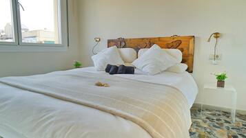 1 slaapkamer, een strijkplank/strijkijzer, wifi, beddengoed