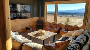 Smart-TV, Bücher, Stereoanlage, Computerbildschirme