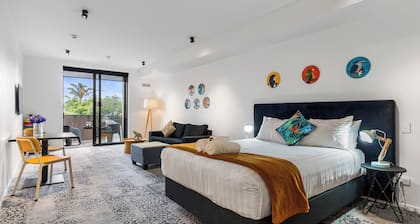 Roomie Apartment Hotel