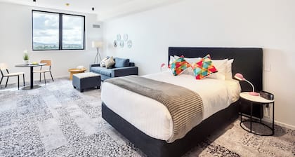 Roomie Apartment Hotel