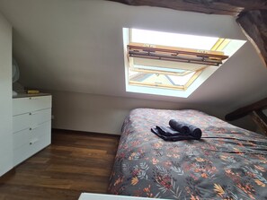 1 chambre, accĂšs Internet, draps fournis