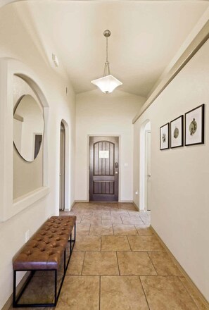 Interior - Stylish & Comfy House with Backyard and Parking (Las Cruces)