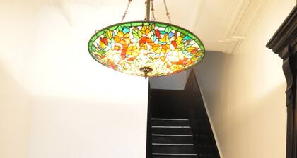 1 1/2 bedroom apartment just 4 minutes drive to Barclays Center Brooklyn