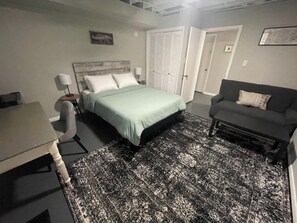 1 多间卧室、熨斗/熨衣板、免费 WiFi、床单