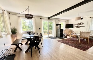 Dining - The Modern Smart Chalet near Hunter and Windham (East Jewett)