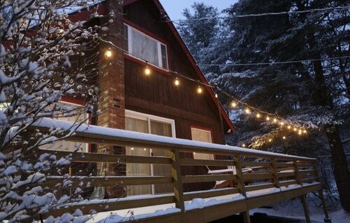 The Modern Smart Chalet near Hunter and Windham