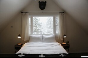 4 bedrooms, free WiFi, bed sheets