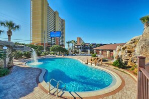 Piscine extérieure, piscine chauffée