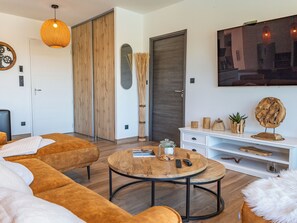 TV - Villa Tinoeva Mare di Conca (Conca)