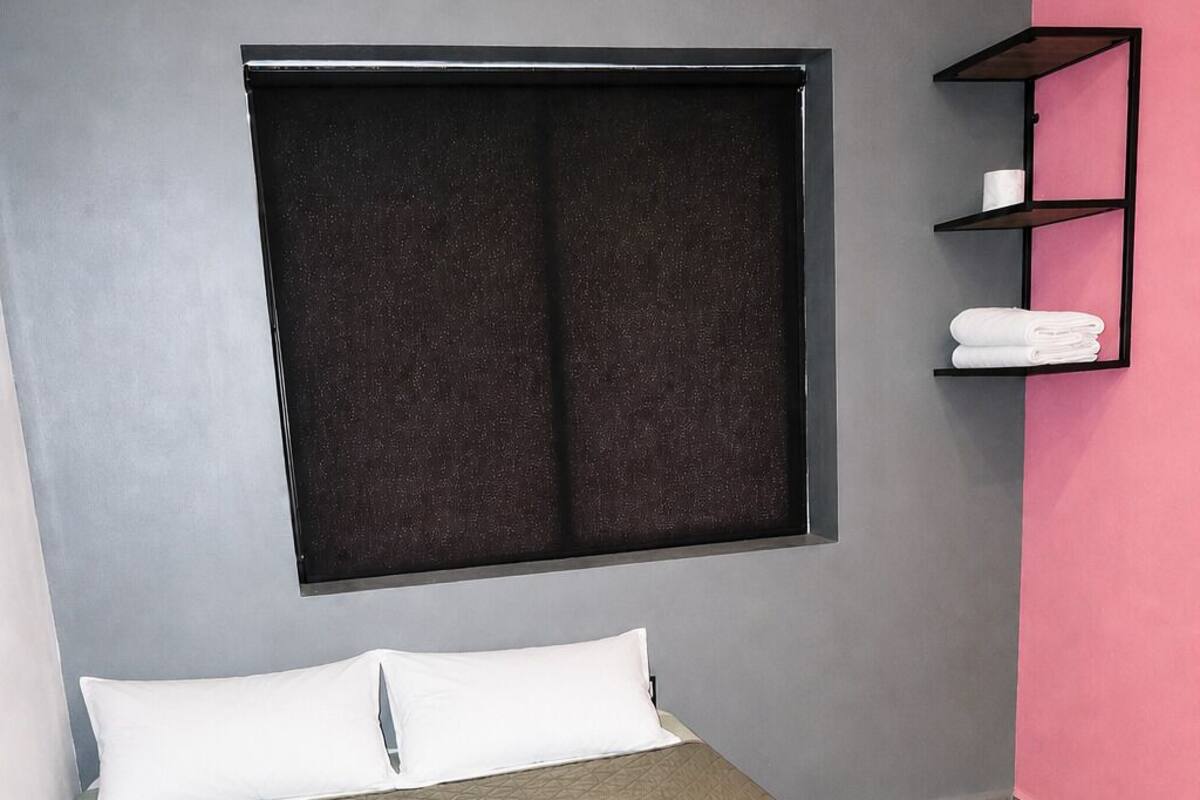 Executive Single Room, 1 Queen Bed, Kitchenette