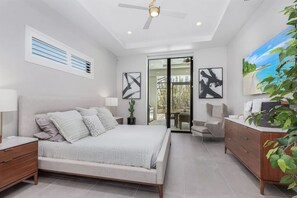 3 habitaciones, escritorio, tabla de planchar con plancha y wifi 