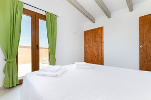 2 間睡房、熨斗/熨衫板、可攜式嬰兒床、免費 Wi-Fi