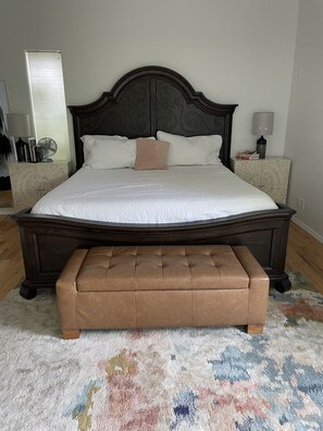 6 habitaciones, escritorio, tabla de planchar con plancha y wifi gratis 