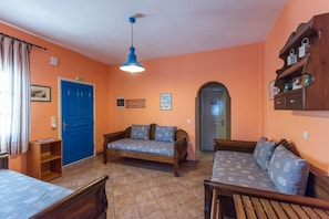 Apartment | Living room - Santorious Spacious Apartment (Santorini)