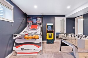 Spielezimmer