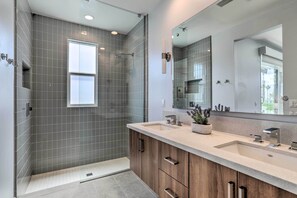 Hair dryer, towels