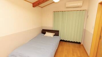 Comfort House | 2 bedrooms, laptop workspace, free WiFi, bed sheets