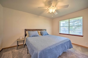 3 bedrooms, free internet, bed sheets